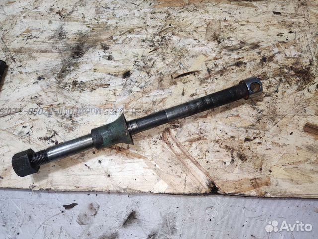 Ось заднего колеса Иж 56