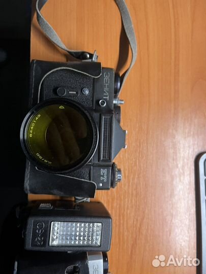 Фотоаппарат зенит ет + вспышка
