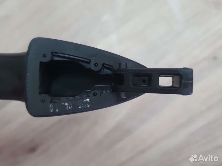 Ручка двери пенедняя левая хендай солярис 1