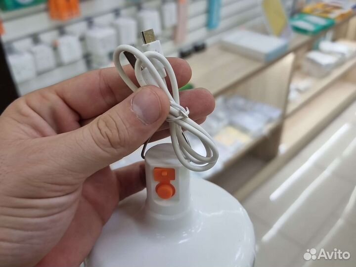 Лампа с подзарядкой usb. 6 часов работы