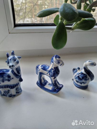 Статуэтка фарфор