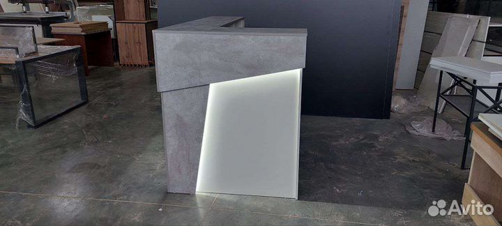 Ресепшн угловой