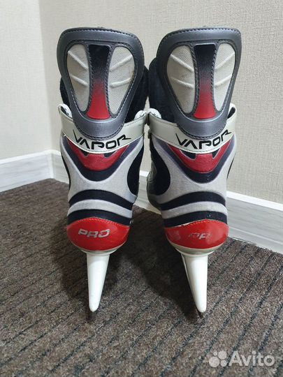 Хоккейнве коньки Bauer Vapor PRO