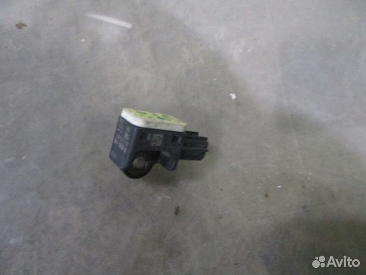 Датчик AIR BAG Ford Focus 3 CB8 pnda 2013