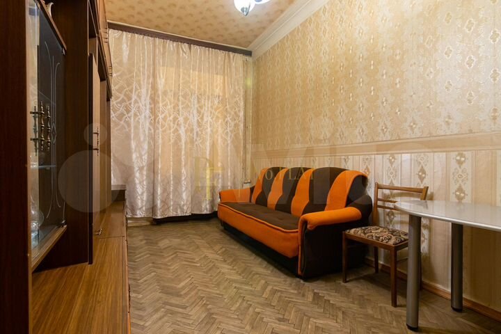 2-к. квартира, 49 м², 1/3 эт.