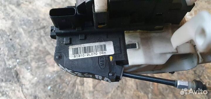 Замок двери передней левой Hyundai i30 2007-2012