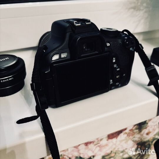 Фотоаппарат с 2 объективами Canon EOS 600D