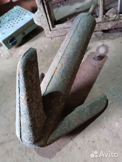 Якорь корабельный