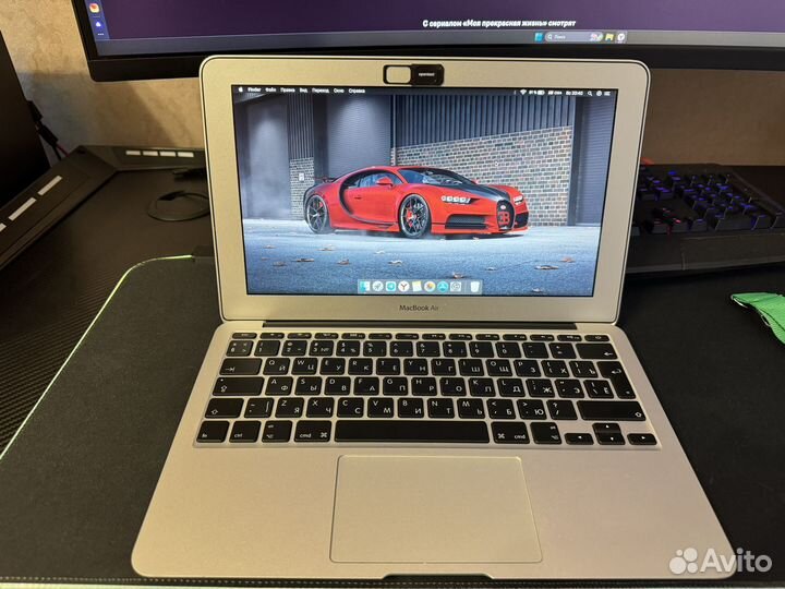 Apple macbook air 11 2010