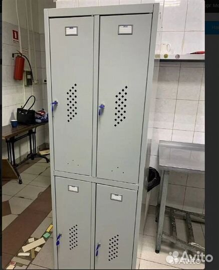 Шкаф металлический для одежды