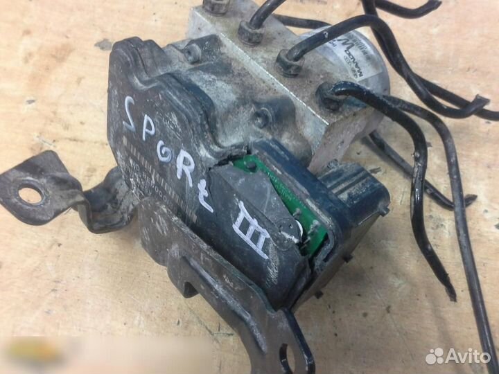 Блок ABS (насос) Kia Sportage 2010-2015