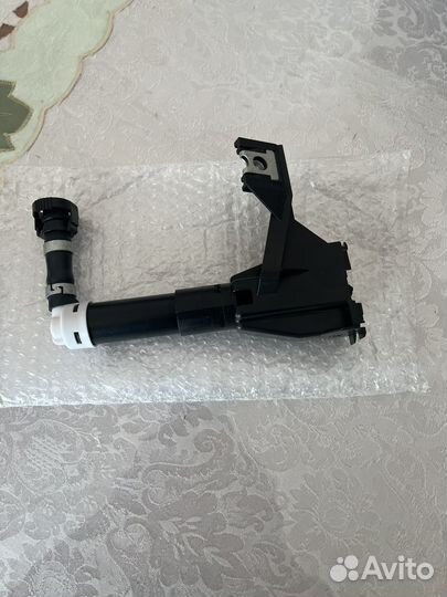 Форсунка омывателя фар на land cruiser 200