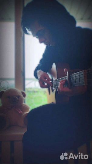 Преподаватель гитары. Уроки гитары. Фингерстайл