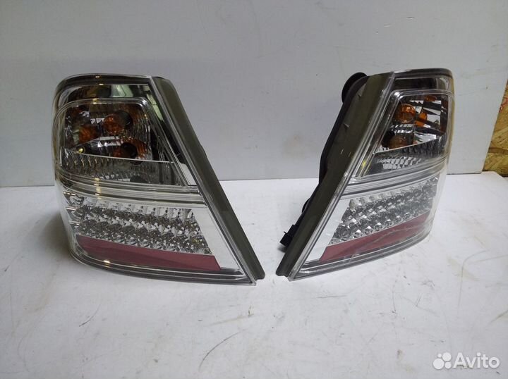 Фонарь задний toyota corolla 120