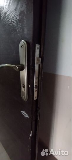 Дверь входная металлическая