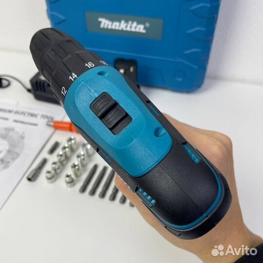 Шуруповерт Makita 12v