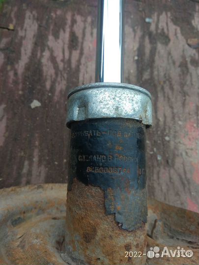 Стойки пер.Лада Веста Кросс/Ларгус (б/у 2шт.рабоч)