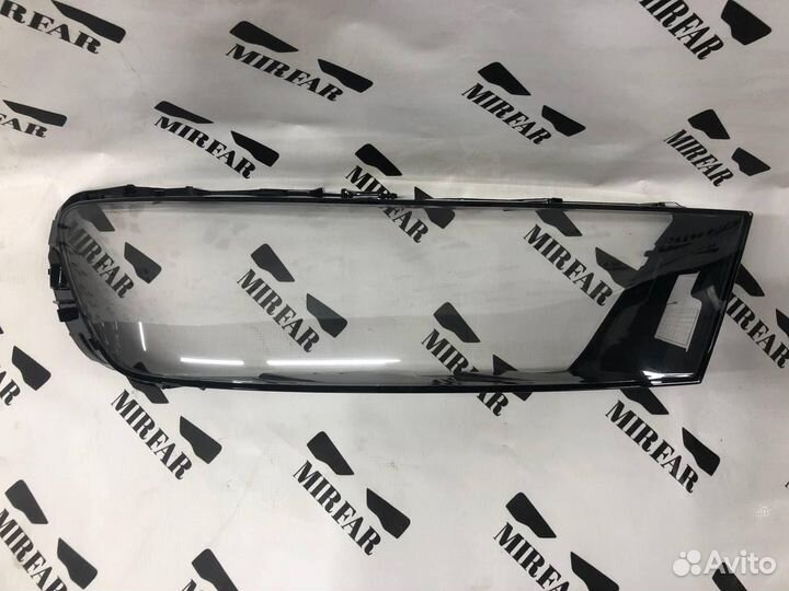 Правое стекло фары Audi Q7 4M 2015-2019 Дорест