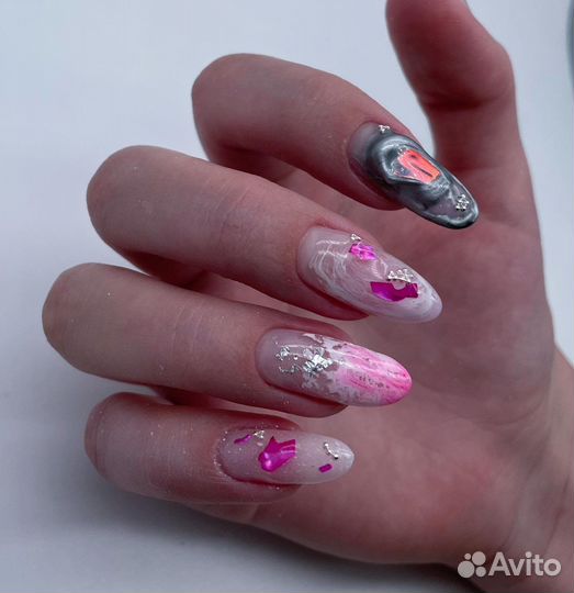 Маникюр/педикюр/наращивание