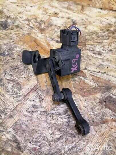 Датчик положения кузова Volvo xc90