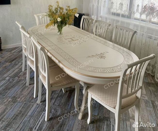 Столы и стулья