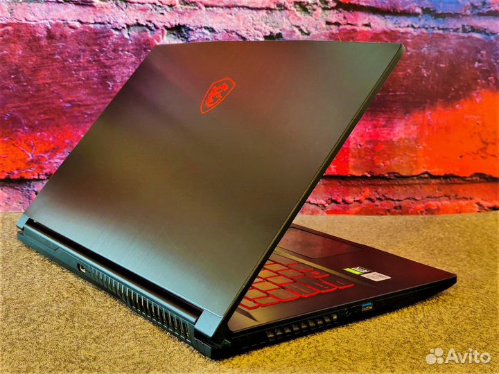 Игровой ноутбук MSI Thin RTX3050/ i5-10500H/ 16Ram