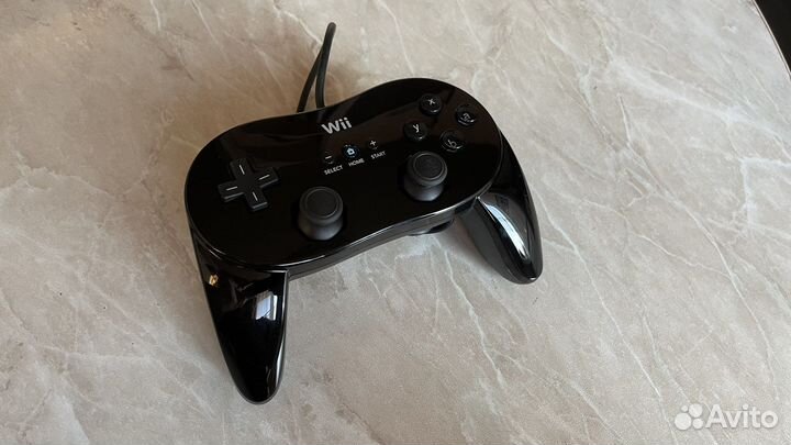 Wii Classic Controller Pro