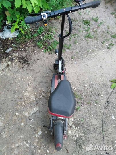 E-scooter ERT-010