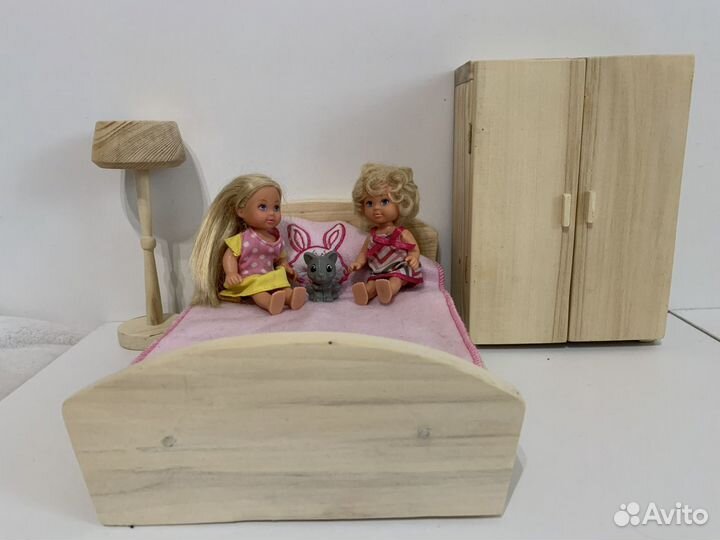 Домик кукольный, мебель для домиков на з