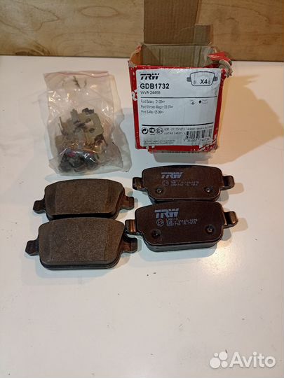 Тормозные колодки Ford