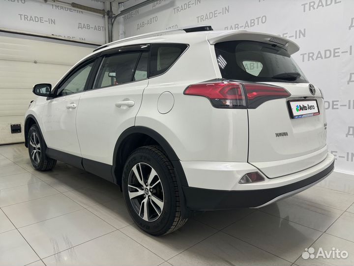 Toyota RAV4 2.2 AT, 2017, 168 000 км