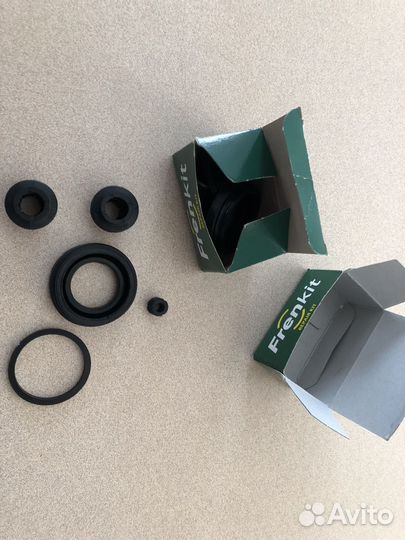 Пыльник заднего суппорта