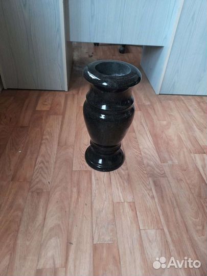 Вазы Гранитные