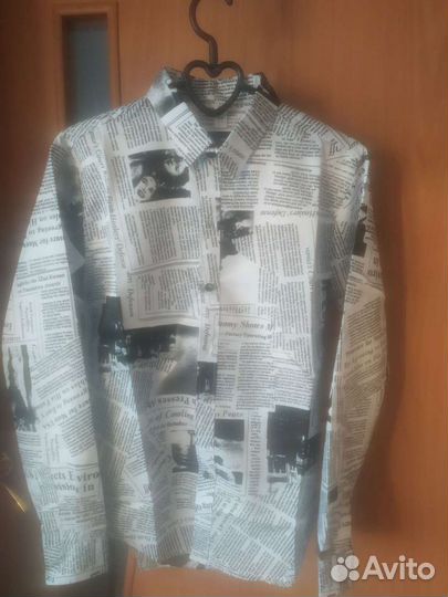 Мужская рубашка с принтом газета