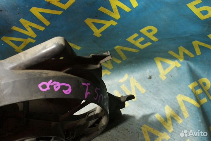 Диффузор + вентилятор радиатора Ford Focus 1