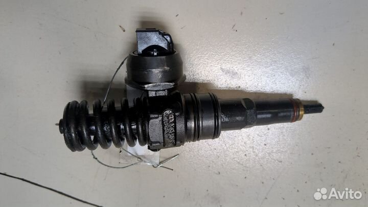 Форсунка топливная Volkswagen Transporter 5, 2005