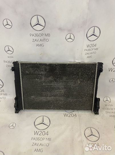 Радиатор основной w204 Mercedes