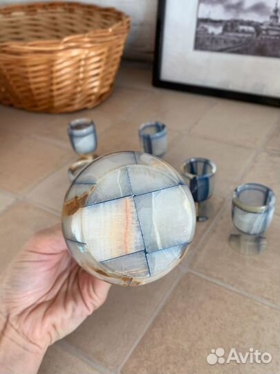 Бокалы, рюмки, графин из камня