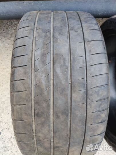 Michelin Pilot Sport 4 S 225/40 R19 и 255/35 R19 95Y
