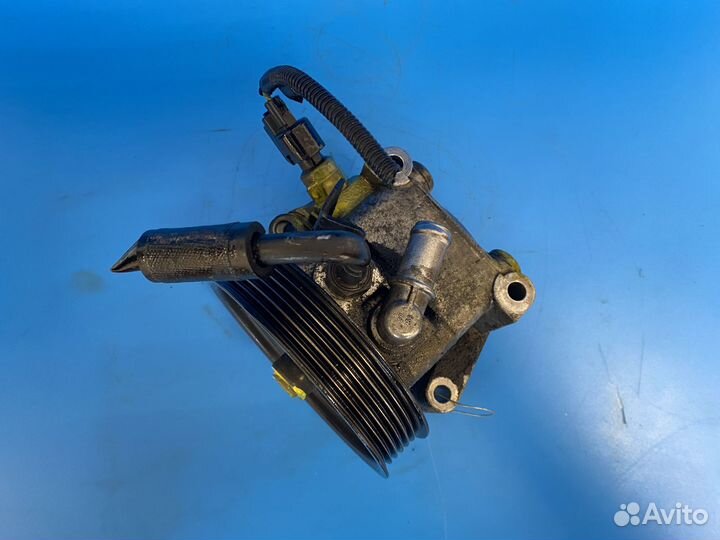 Насос гура Ford Focus 2 hxda 2008 (б/у) 1.6