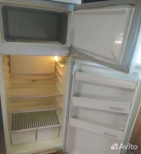 Холодильник атлант бу