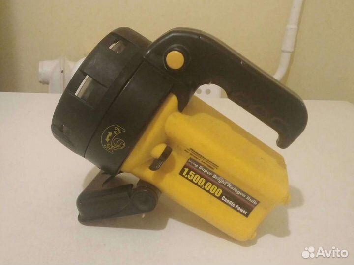 Фонарь аккумуляторный ручной