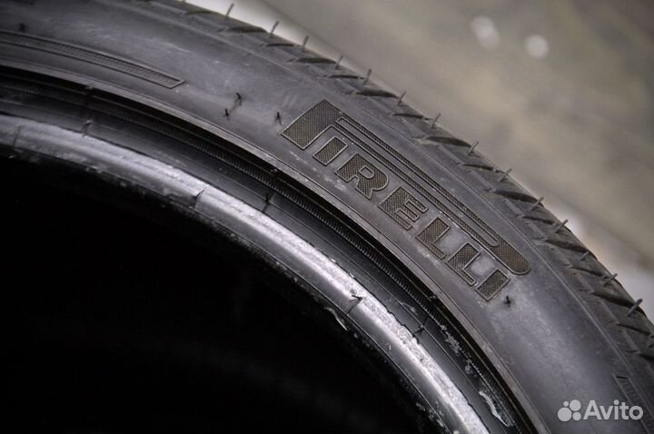 Pirelli P Zero Rosso SUV 305/30 R19