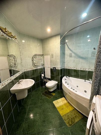 2-к. квартира, 70 м², 11/14 эт.