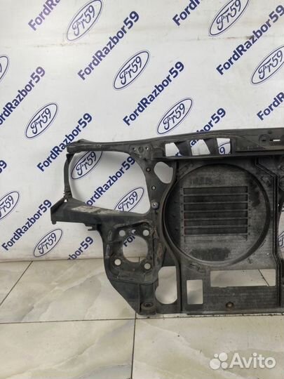 Панель передняя (телевизор) Audi A4 B7 2006