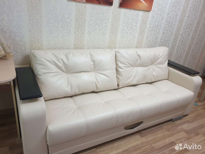 Перетяжка мягкой мебели