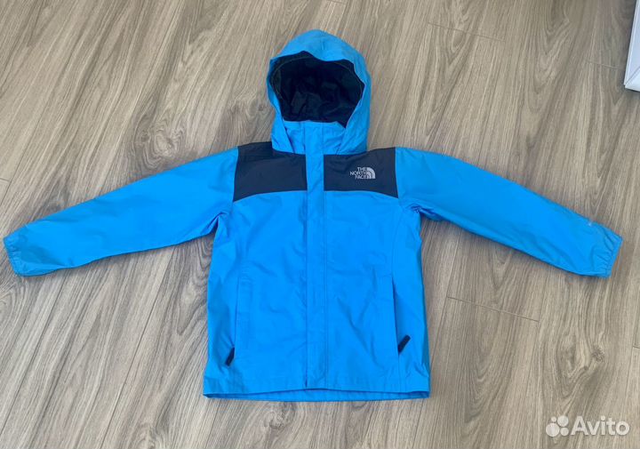 Куртка ветровка North Face на 10-12 лет