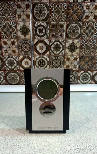 Радиоприемник с часами