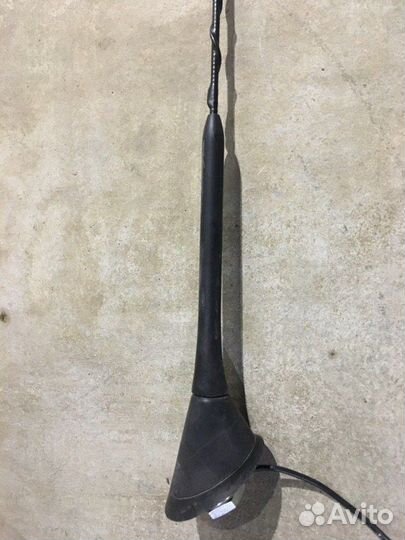 Антенна Skoda Yeti 1.2 CBZ 2010