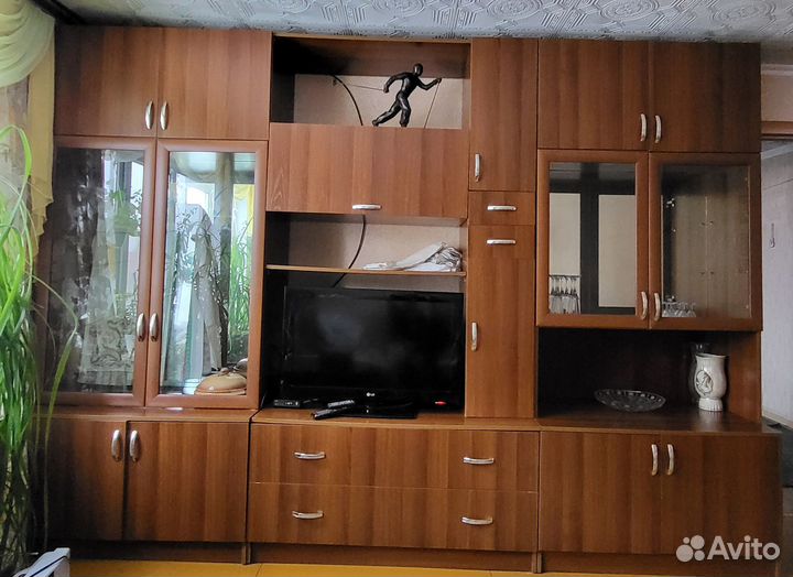 Стенка в гостиную бу